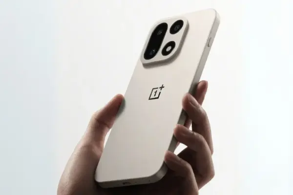 OnePlus 15 thiết lập tiêu chuẩn mới với màn hình OLED 165Hz đầu tiên trên thế giới